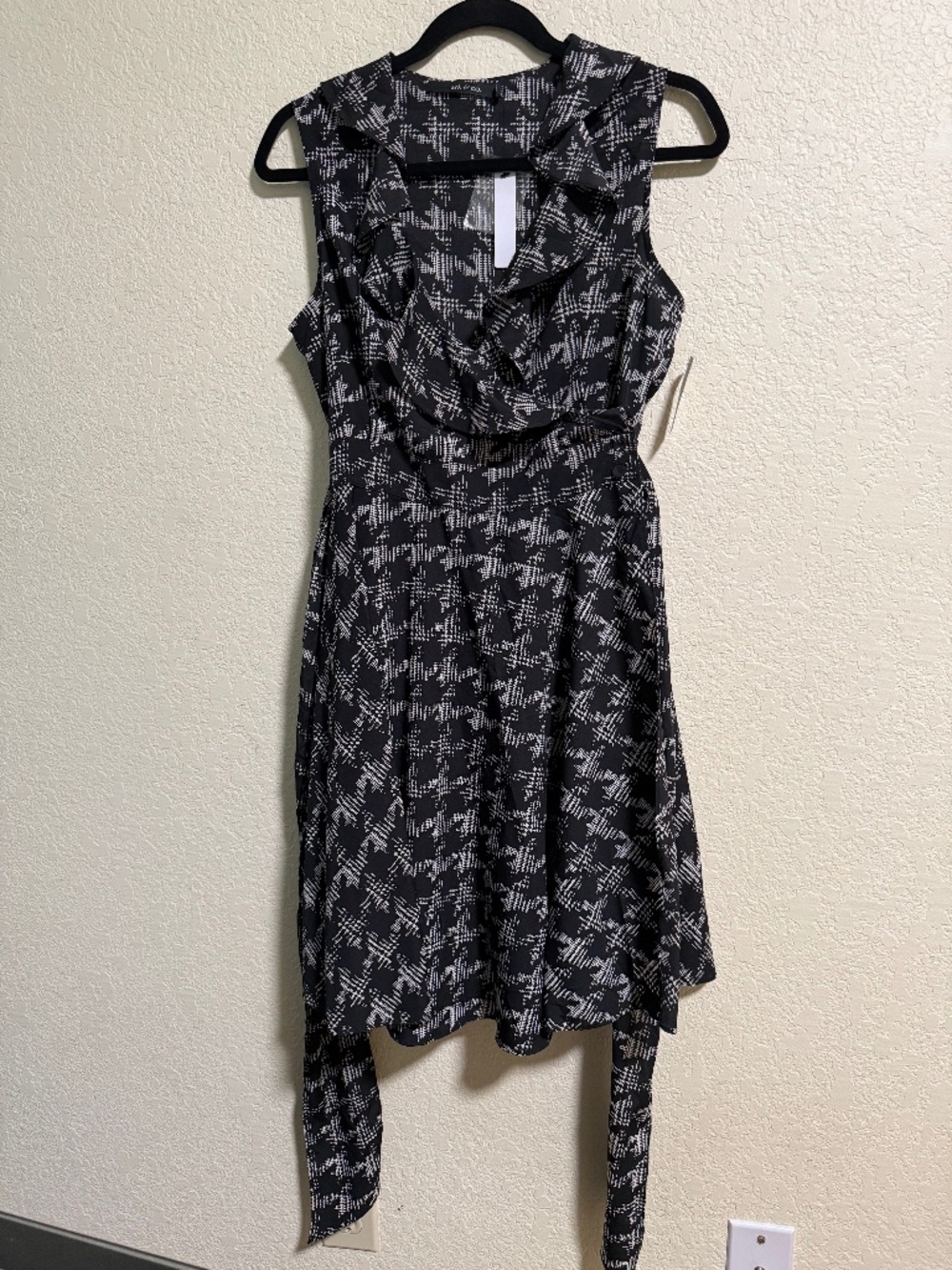 NWT Ark & Co. Houndstooth Ruffle Wrap Dress - Black & White